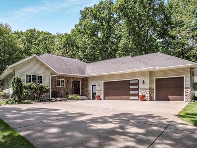 246 Oak Hollow Drive, Chippewa Falls, WI, 54729