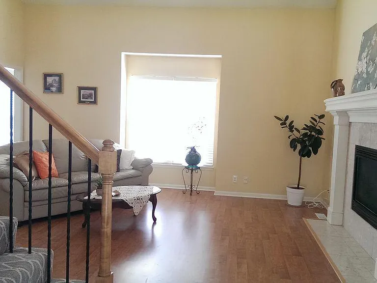 7715 W 148th St — Photo 3
