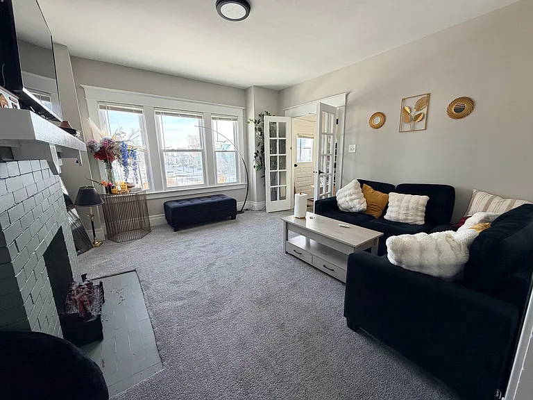 112 Lonsdale Rd #2 — Photo 8