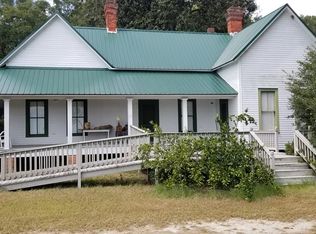 127 Lennox Rd, Baxley, GA 31513