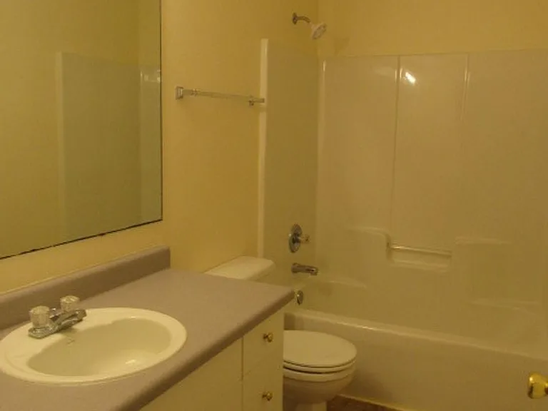 1093 Antigua Cir — Photo 13