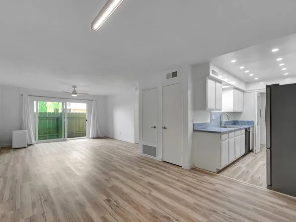 8000 University Ave Unit 104, La Mesa, CA 91942