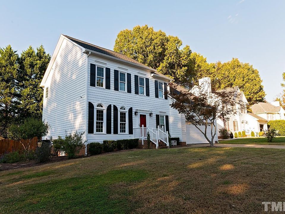 Front of house, 2 levels with 2 separate HVAC systems and central vac