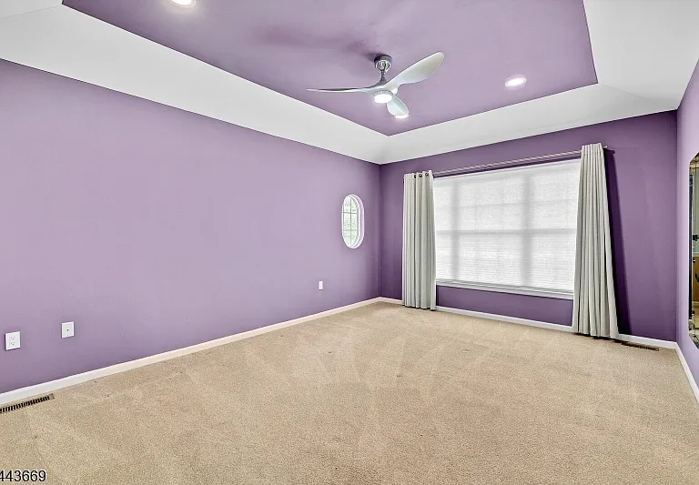 10 Stevens Ln — Photo 20