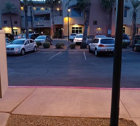 condo looks out to another fountain, cafes, spas, emergency medical facility and fine retail conveniences. Building 1 has penthouse and condo units, outdoor dining plus other enjoyable conveniences.