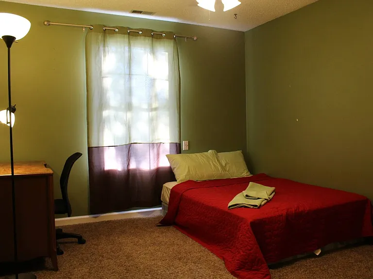 448 Eldridge St — Photo 23