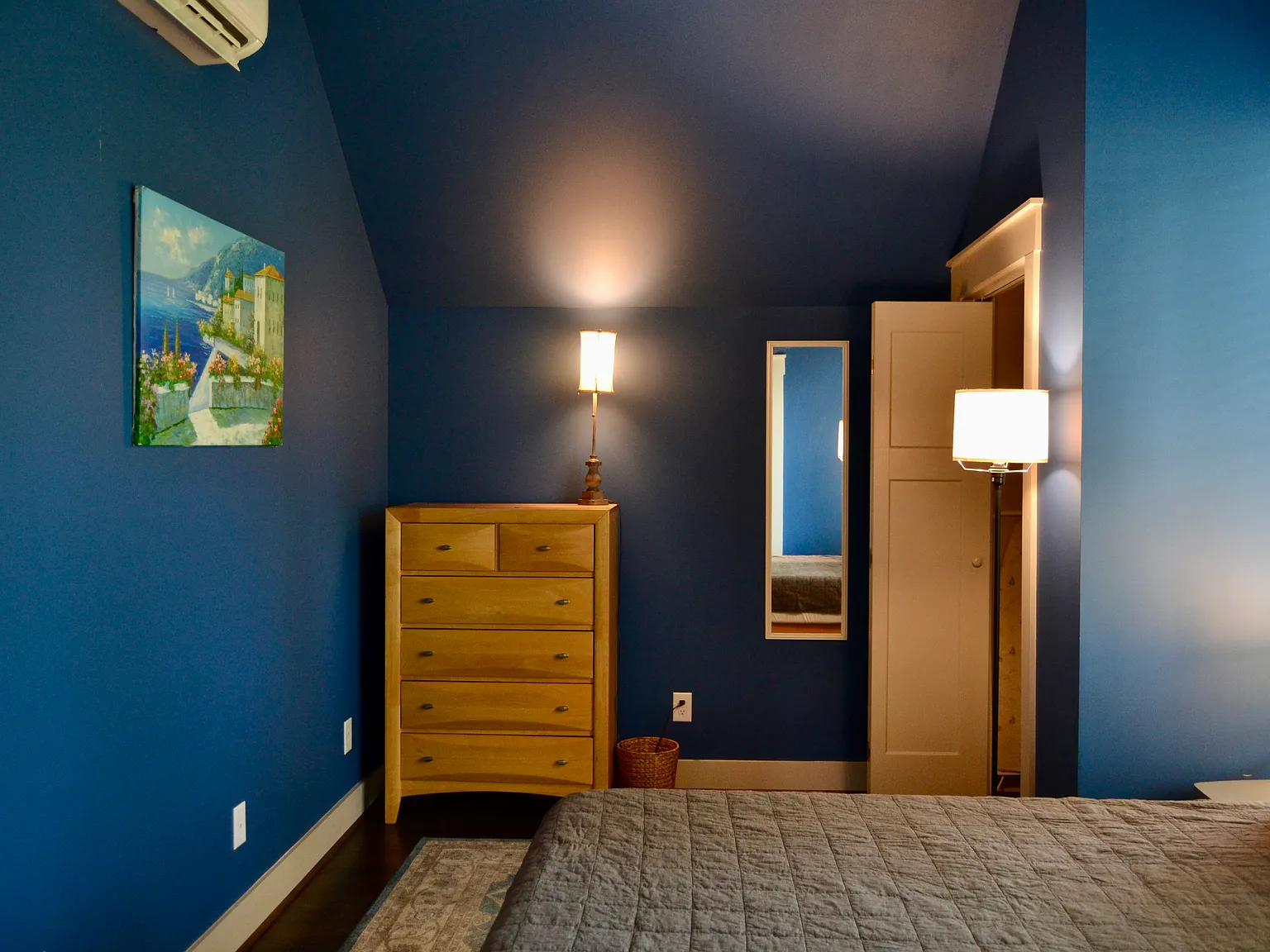 1 bed, 700 sqft, $1,950 — Photo 3