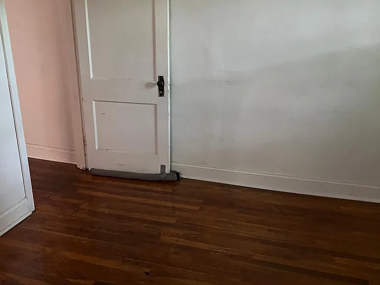 2336 Eldridge St #1 — Photo 7