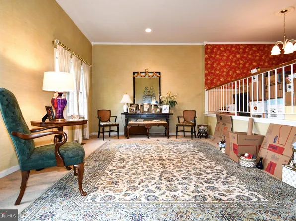 61 Oak Shade Rd, Gaithersburg, MD 20878