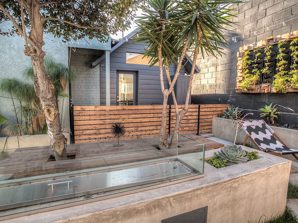 1st image of 409 Cypress Ave