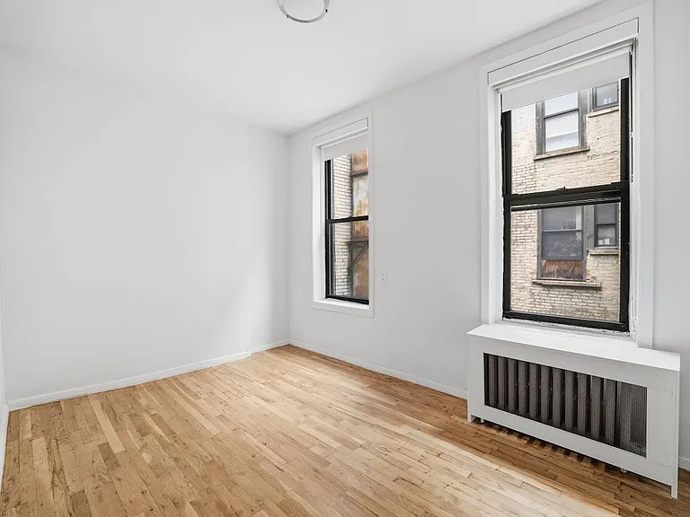 176 E 81st St #4C — Photo 1