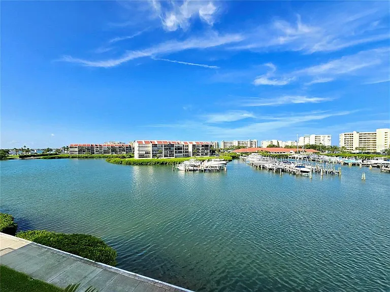 7600 Sun Island Dr S #306 — Photo 16