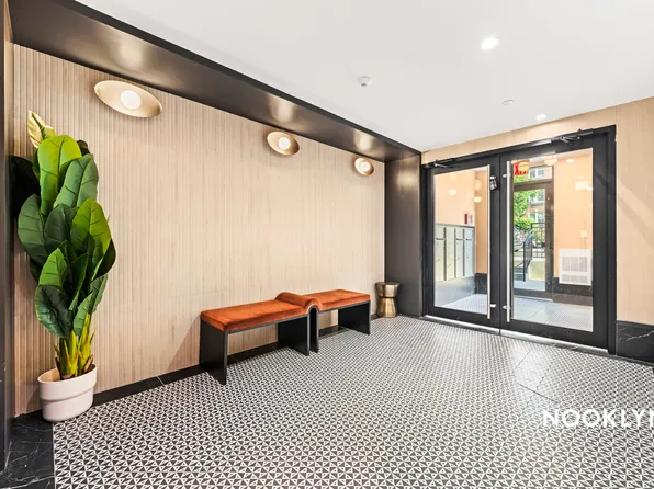 45 Lenox Road image 10 of 14