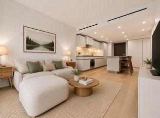 889 Pacific St #605, Vancouver, BC V6Z1C3