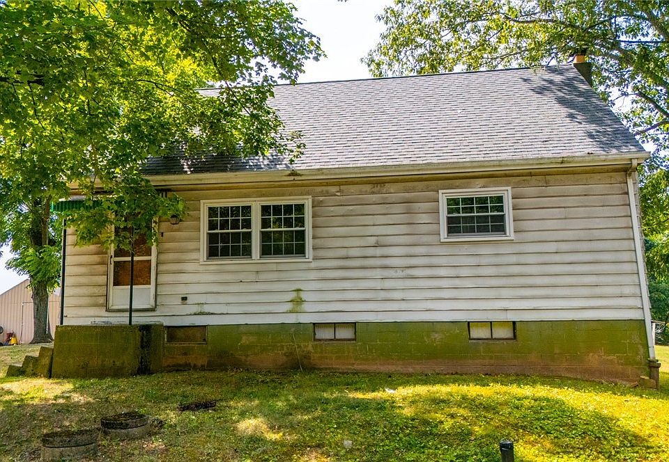 1st image of 54 Juanita St