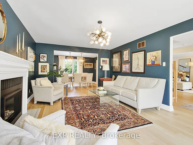 895 Dresden Cres — Photo 4