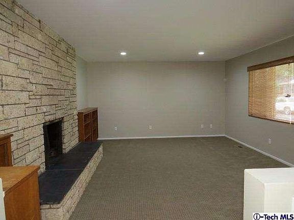 3rd image of 312 Nancy Way
