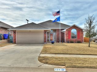704 Shadowlake Rd, Norman, OK 73071