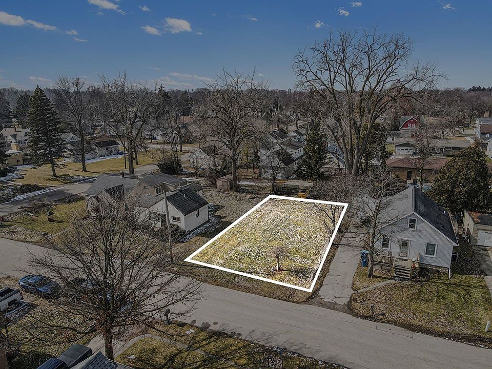 1st image of 405 Harvard St