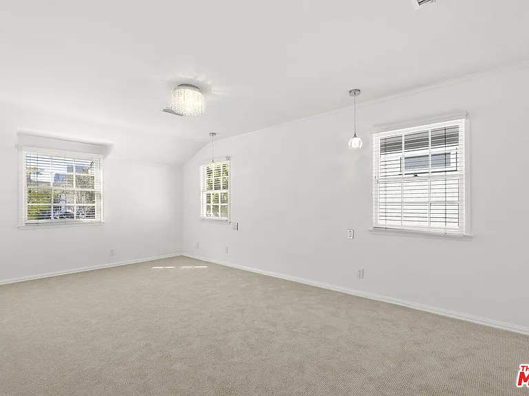 1204 Beverwil Dr — Photo 19