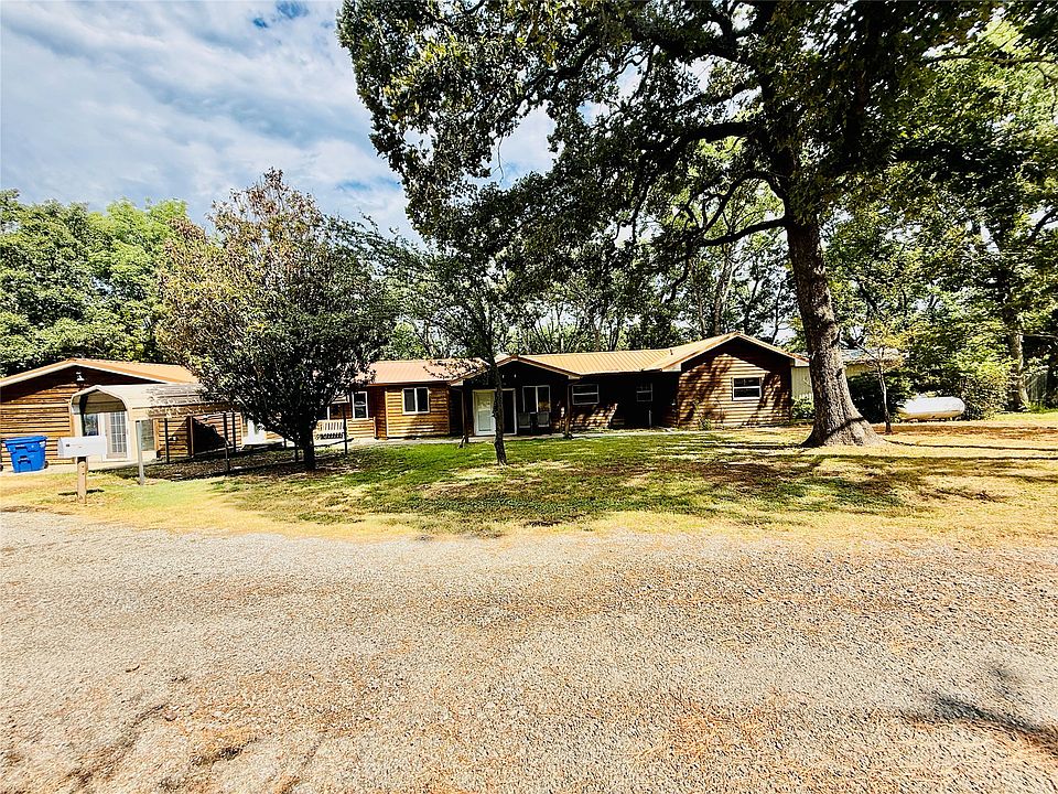 1st image of 440 Cedar Tree Dr