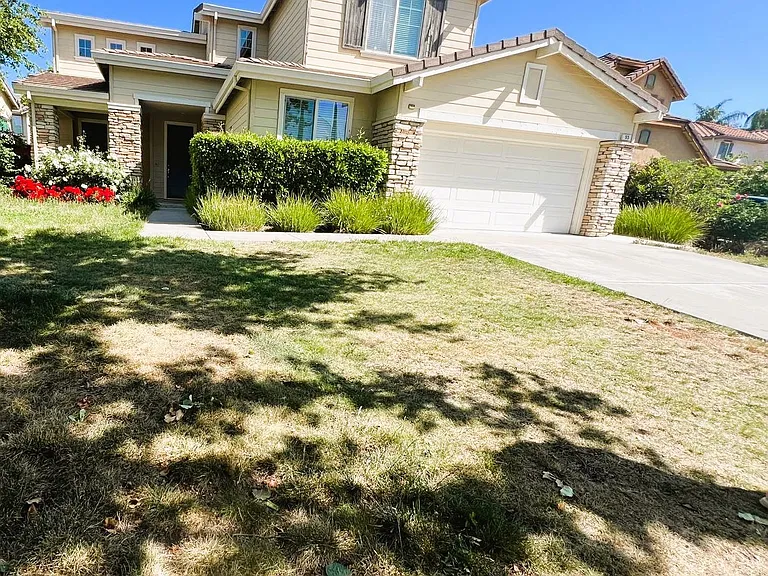 55 Belize Ct — Photo 2