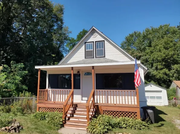 3220 Minnesota St, Lake Station, IN 46405