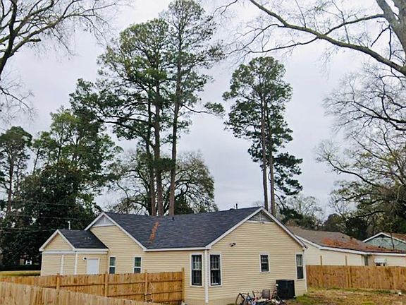 3rd image of 707 K St