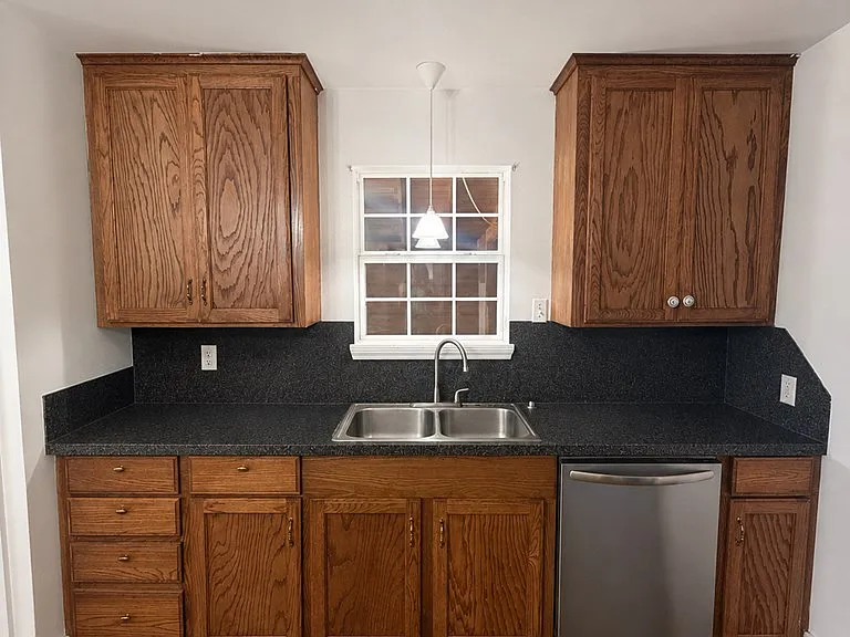 509 N Peachtree St — Photo 8