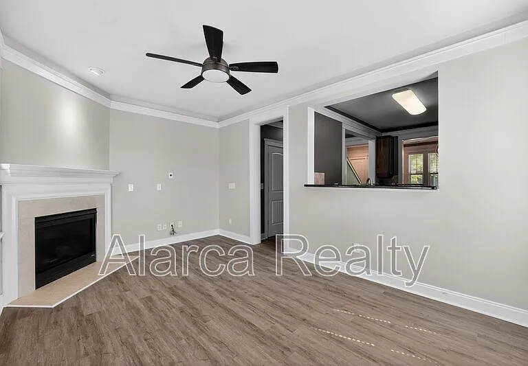 330 Davidson Gateway Dr — Photo 4