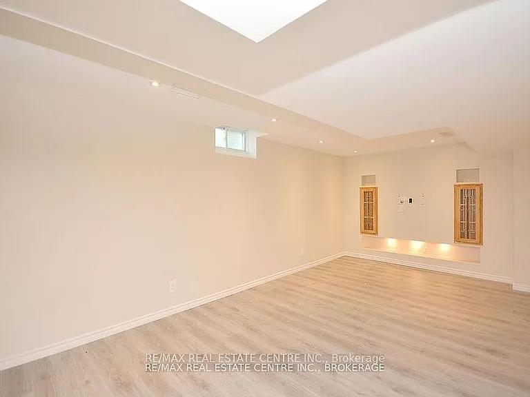 2343 Pine Glen Rd — Photo 35
