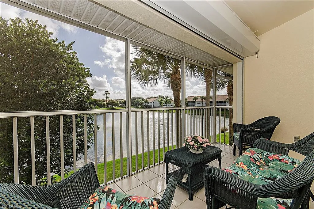 2 bed, 2.0 bath, 1388 sqft, $5,500 — Photo 2