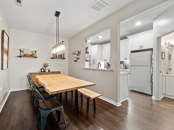 5th image of 5276 Elston Ln
