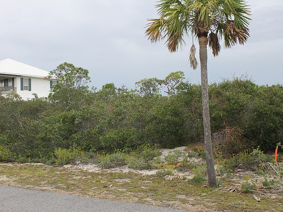 4th image of 1504 Seaside Dr
