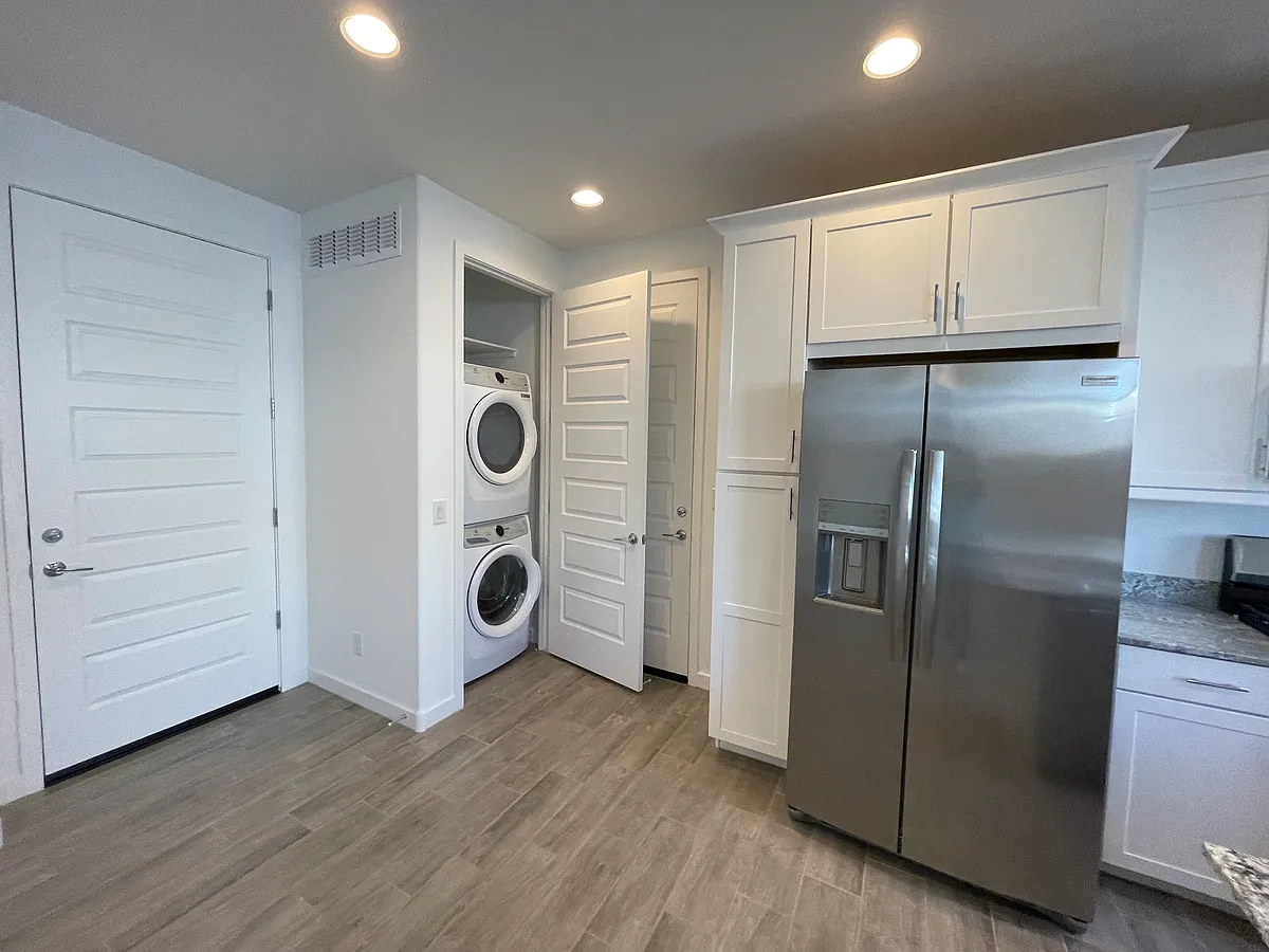 Building Photo - 3315 S Piedra