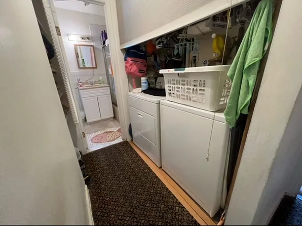 1046 East 32nd Street image 3 of 12