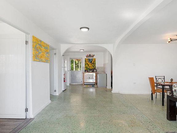 4th image of Bo Stella 3096 Calle #7