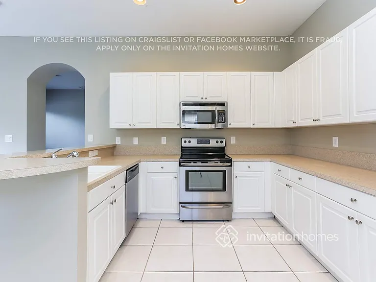 15220 SW 10th St — Photo 6