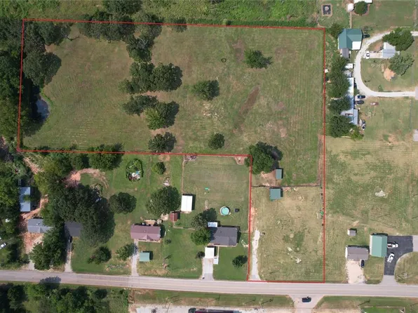 Moccasin Rd, Prague, OK 74864