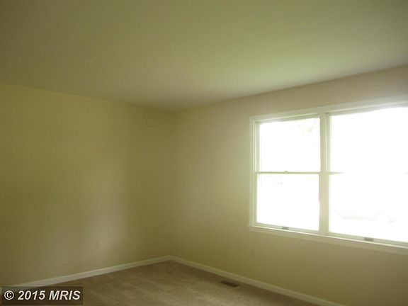 5th image of 203 Montgomery Dr