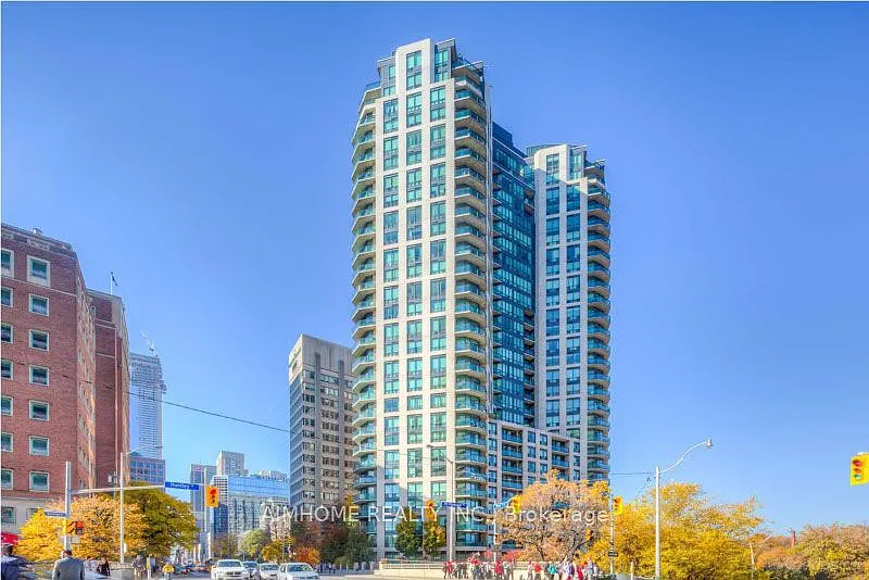 300 Bloor St E #2008