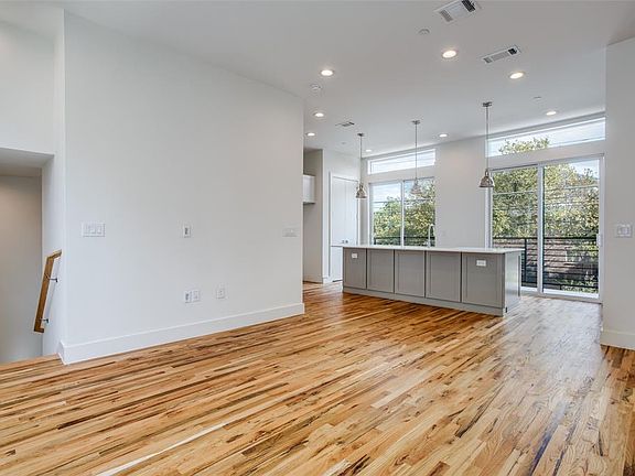 3rd image of 2128 Ashby St #1305