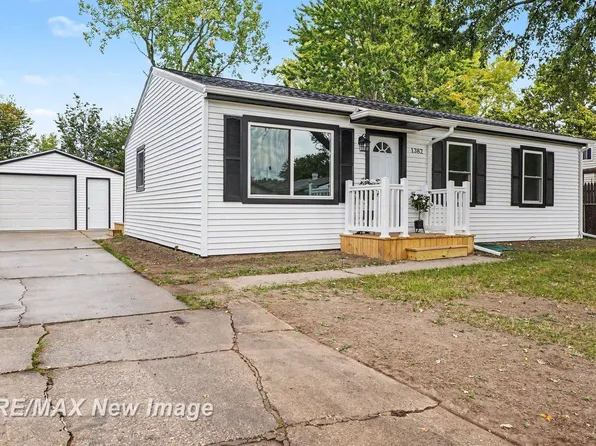 1382 Flanders Dr, Saginaw, MI 48604