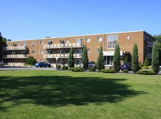High Park Apartments, Sarnia, ON N7S 2S8
