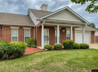762 Embassy Pkwy, Mountain Home, AR 72653