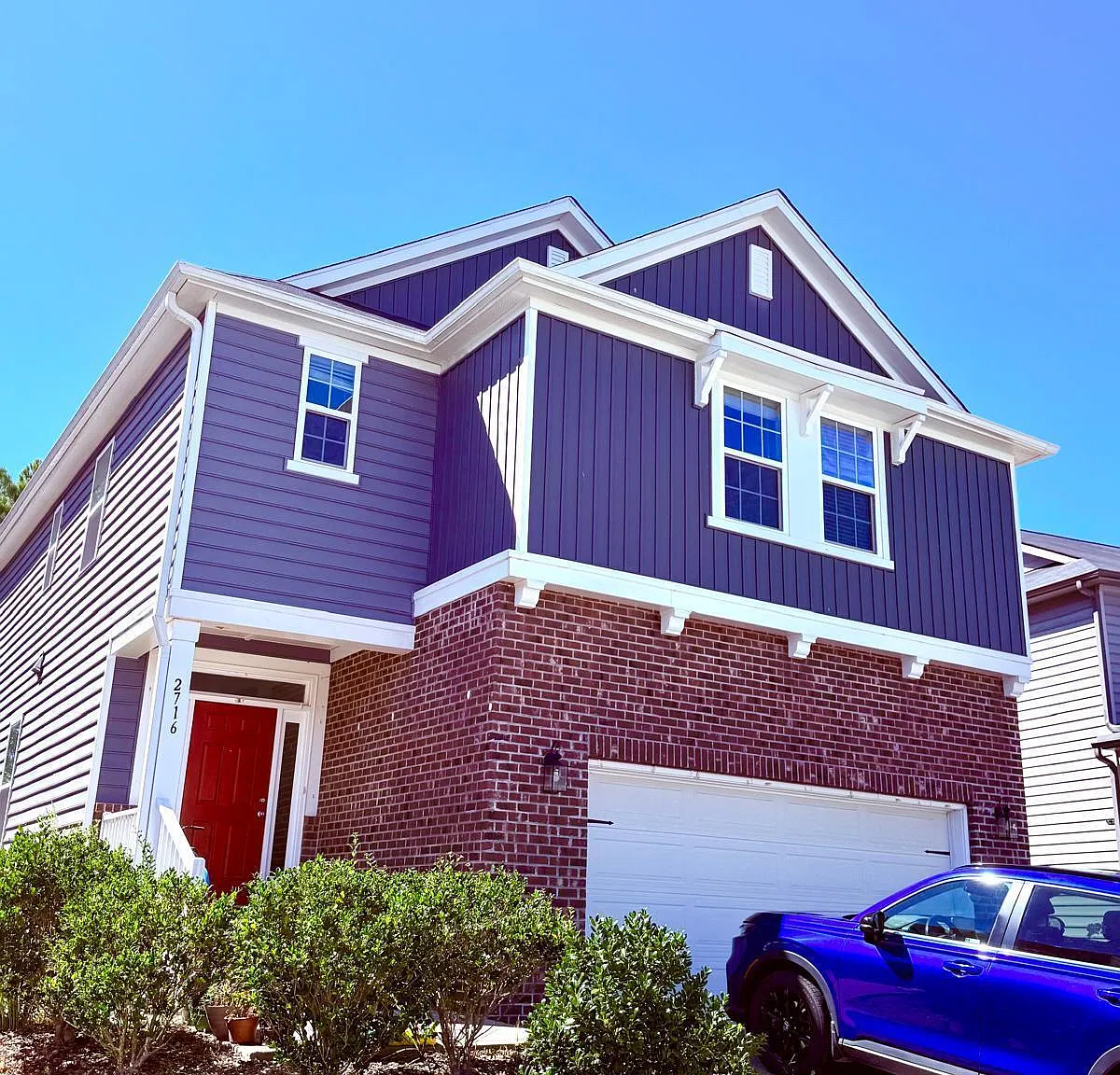 4 bed, 2.5 bath, 2482 sqft, $2,495 — Photo 2