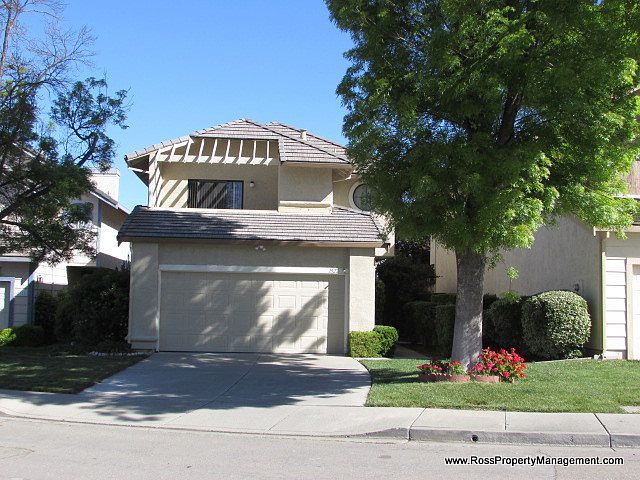 1st image of 2922 Liberty Dr