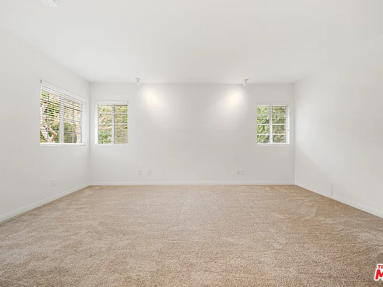 4144 Colfax Ave — Photo 37