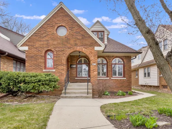 2472 North 64th STREET, Wauwatosa, WI 53213