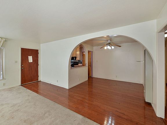 4th image of 244 Verbena Dr